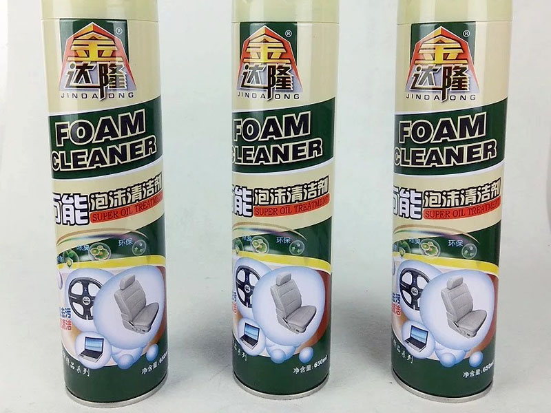 多功能泡沫清洗劑能否洗地毯？